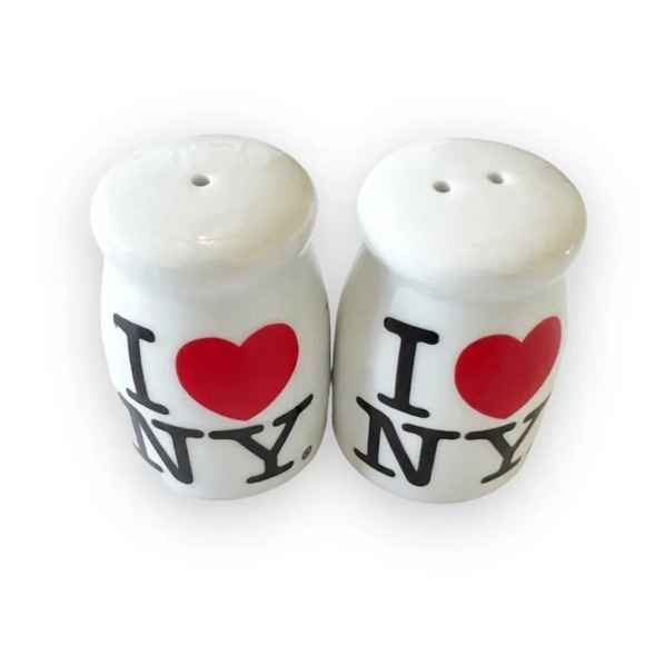 I Love New York Salt and Pepper‎ Shakers Jay Joshua NYC City Souvenirs Big Apple - Picture 1 of 7